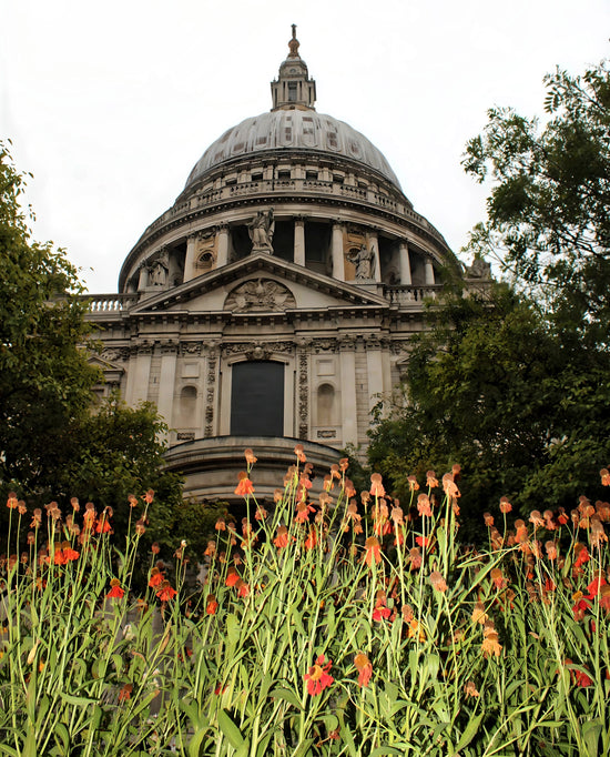 St. Paul's Cathedral - London. England.