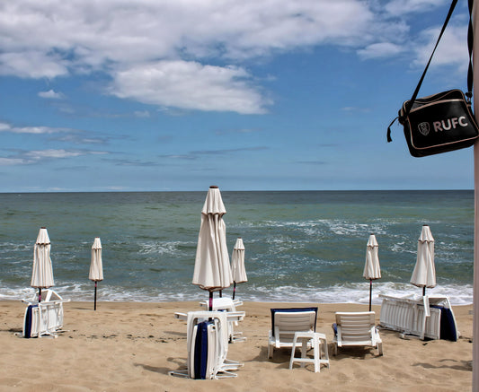 The Roaming Bag of Rotherham @ Kabakum Beach - Black Sea. Varna - Bulgaria