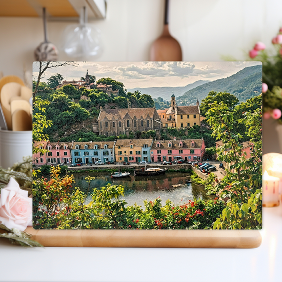 The Stylish Textured Glass Chopping Board. Portree. Isle  of Skye. Scotland.